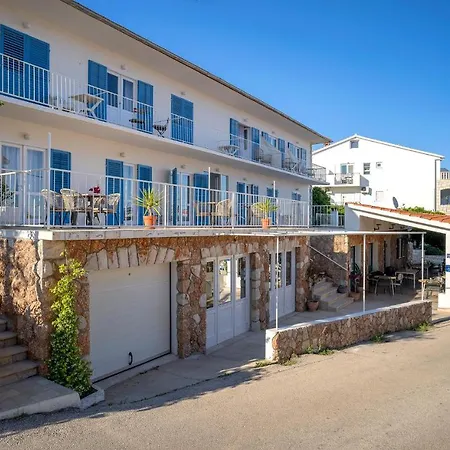 Pansion Jakas Bed and Breakfast Zavala