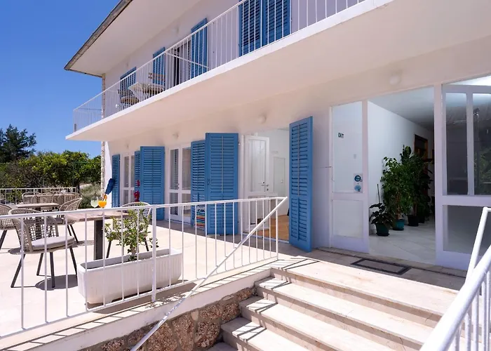 Bed and Breakfast Pansion Jakas Zavala