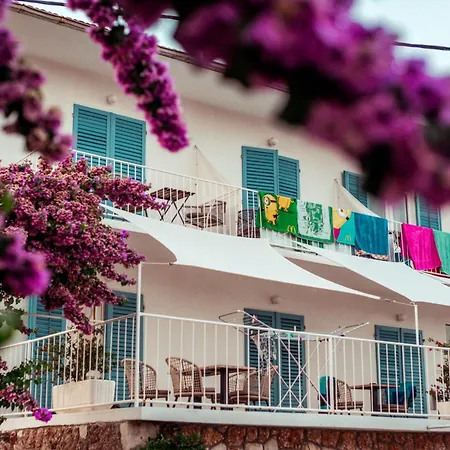 Pansion Jakas Bed & Breakfast Zavala