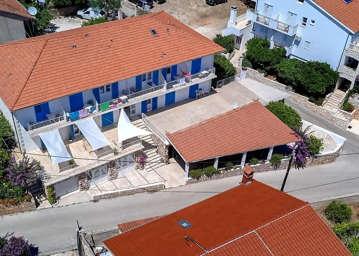 Bed & Breakfast Pansion Jakas