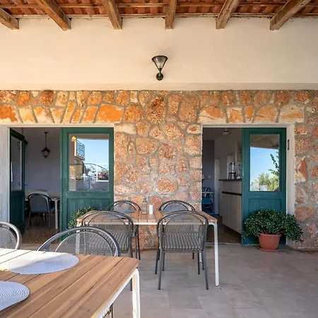 Bed & Breakfast Pansion Jakas