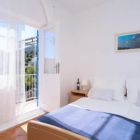 Bed and breakfast Pansion Jakas Zavala
