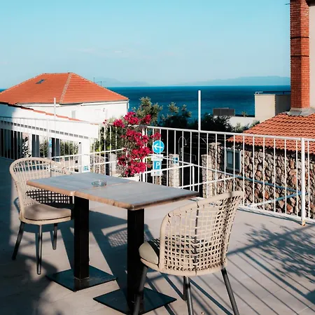 Bed and breakfast Pansion Jakas Zavala