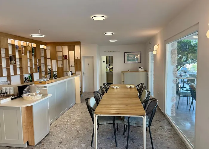 住宿加早餐酒店 Pansion Jakas